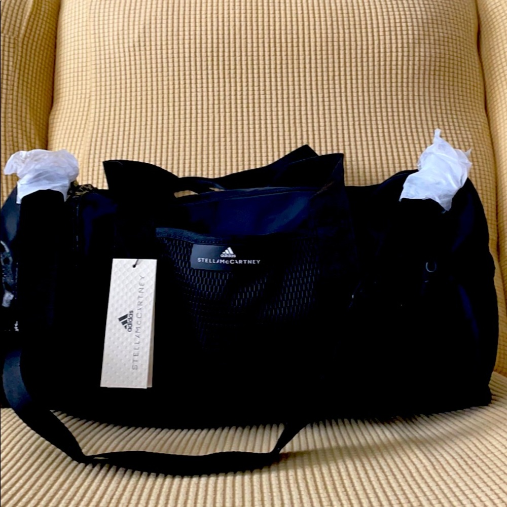 Brand new round duffel bag